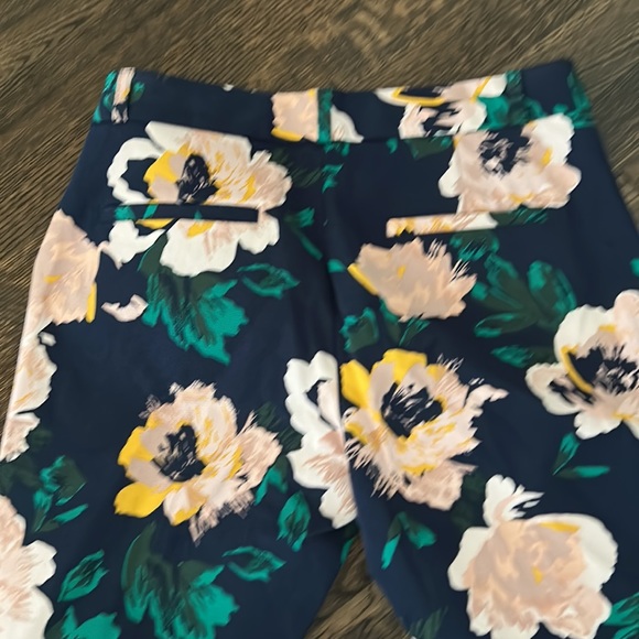 Gorgeous floral trousers - 6petite - Picture 3 of 3
